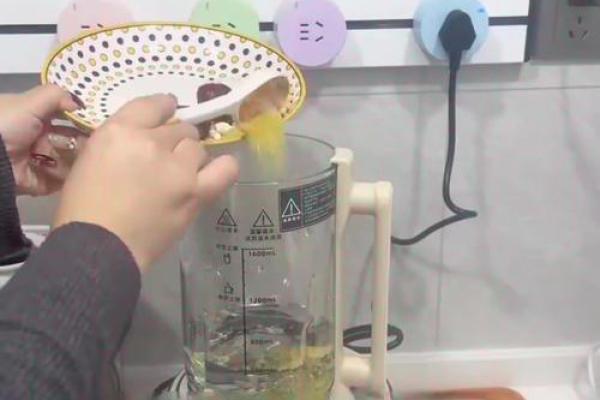 缺水命格家庭该如何选择健康饮品？