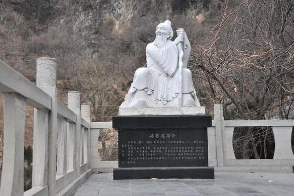 命犯白虎的人的吉利数字与生活启示