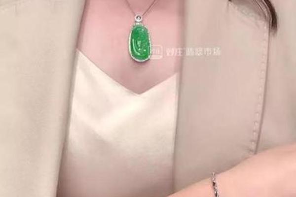 大水命的人适合佩戴哪些翡翠？深度分析与推荐！