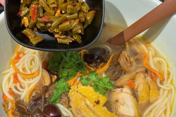 土鸡命缺什么饰品，助你提升运势的秘诀！