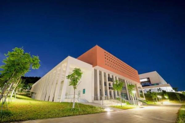 二零一四年马年命运剖析：乘风破浪，绽放精彩人生