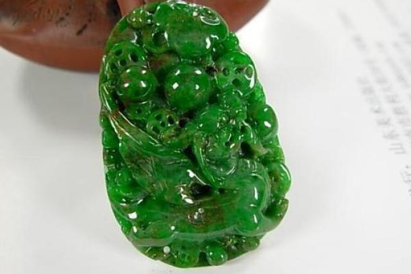 探秘:什么命适合佩戴绿色貔貅,提升财运与吉祥气场! 探秘:什么命适合佩戴绿色貔貅,提升财运与吉祥气场!