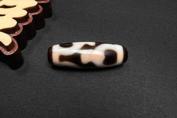 金命人士最适合佩戴的珠宝推荐与解析 金命人士最适合佩戴的珠宝推荐与解析