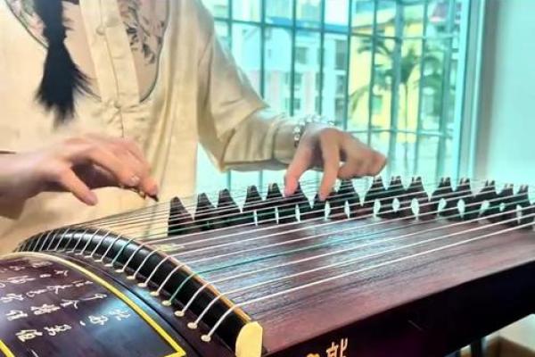 命中注定的缘分:恋人之间的深刻意义与感人故事 命中注定的缘分:恋人之间的深刻意义与感人故事