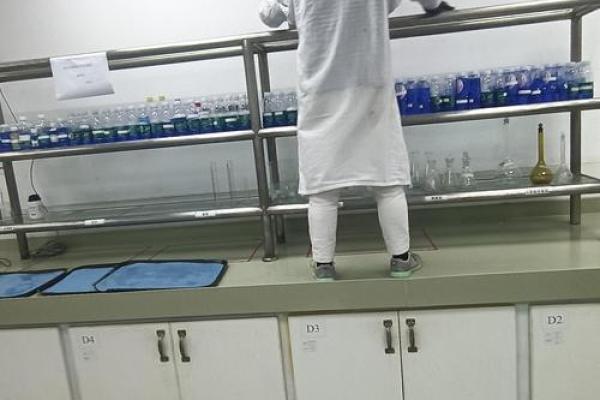 2013年蛇男孩命运解析:如何把握人生转机,走向辉煌未来 2013年蛇男孩命运解析:如何把握人生转机,走向辉煌未来