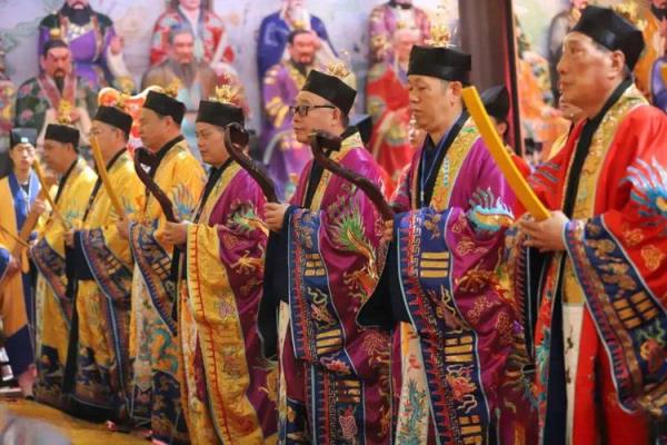 道士命的人要戒什么:探讨道教文化与生活智慧 道士命的人要戒什么:探讨道教文化与生活智慧