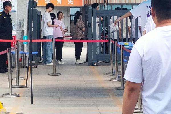 为水命男孩取小名的绝佳指南,让孩子在未来如鱼得水! 为水命男孩取小名的绝佳指南,让孩子在未来如鱼得水!