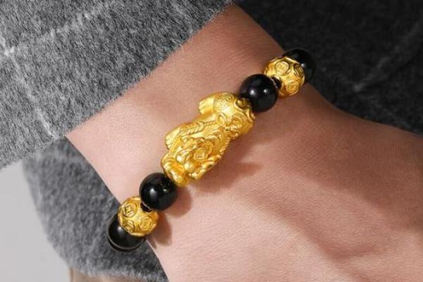 帝王之命：如何选择合适的貔貅配饰