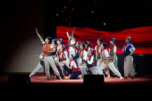 发现你的舞动灵魂：饿金命适合的舞蹈解析