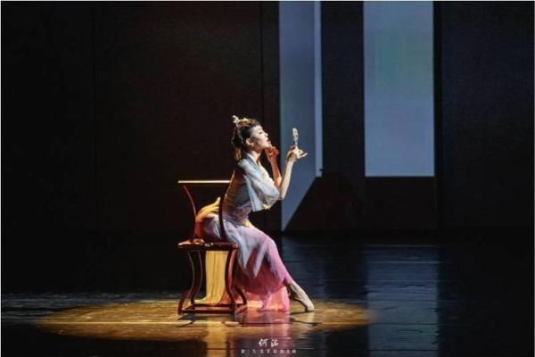 发现你的舞动灵魂：饿金命适合的舞蹈解析