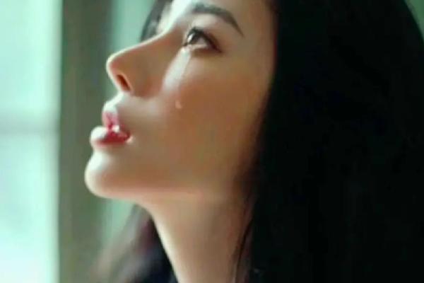 要半条命与一条命的深刻含义：生命的重量与选择