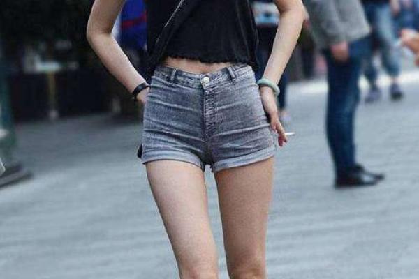 脚脖子瘦的人是谁?揭示他们的命运与性格特征! 脚脖子瘦的人是谁?揭示他们的命运与性格特征!