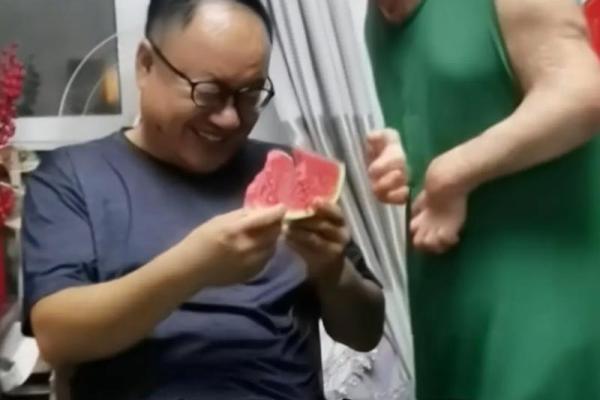 投胎的选择：命运是否由家庭决定？