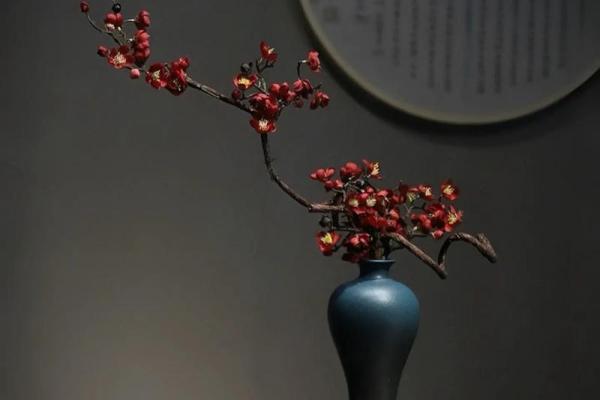 命卦解析:西4命运的秘密与人生启示 命卦解析:西4命运的秘密与人生启示