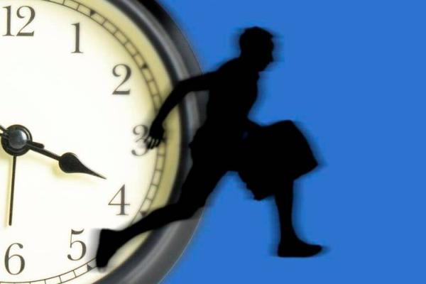 2013年农历命运解析：走进蛇年人的人生智慧与机遇