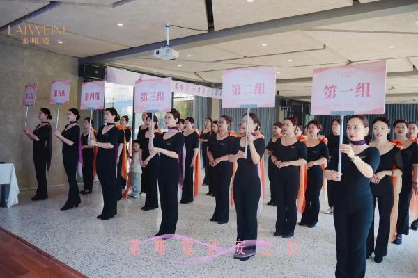 衩钏金命与哪些命最为相配，打造幸福人生的秘密