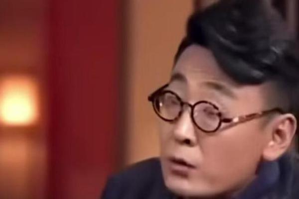 火命与选择干妈：你的命运之钥在她手中！