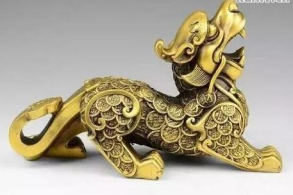 山头火命狗佩戴的吉祥物与风水奥秘探秘