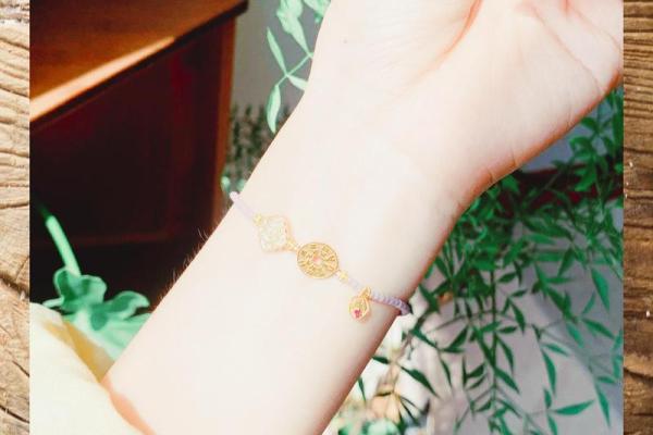 1977年:蛇年与命运的奥秘探讨 1977年:蛇年与命运的奥秘探讨