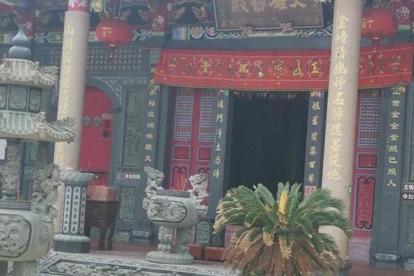 皈命佛号：念佛之道，心灵的归宿与宁静