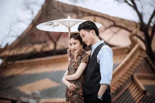 探索命理中的情人缘分：哪些特征让你成为情人之选？