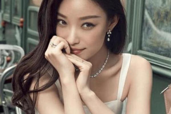 水中金命纹身推荐：展现灵动与坚韧之美的魅力选择