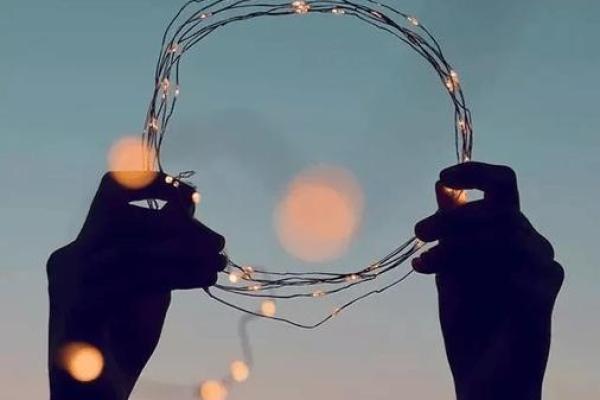 19870108生辰的命运解读与人生启示