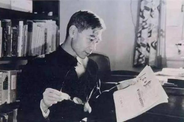 金命男生如何找到适合自己的女朋友，才更能相辅相成？