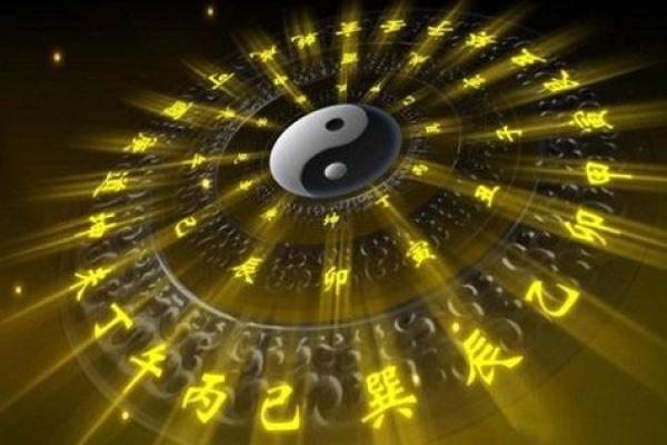 风水命理揭秘：石榴木命与最优搭配，成就人生美好未来！