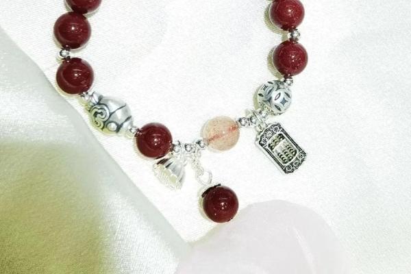 木命人士如何通过佩戴饰品辟邪,保平安? 木命人士如何通过佩戴饰品辟邪,保平安?