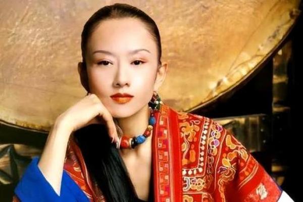 一千万女人的命运：她们的故事与希望的交响曲
