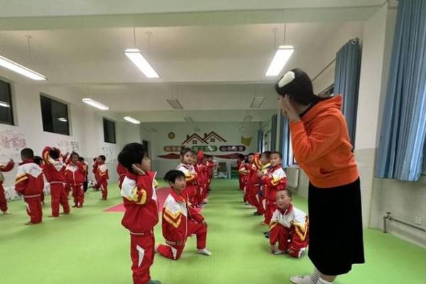 2020年10月出生的孩子命运解析与成长注意事项