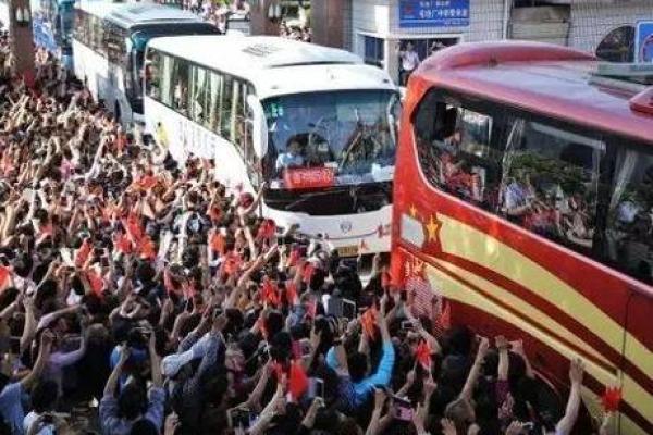 1998年7月13日：命运的转折与人生的抉择