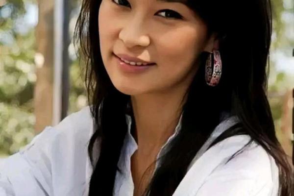 1999年出生的孩子：成长之路与命运的抉择