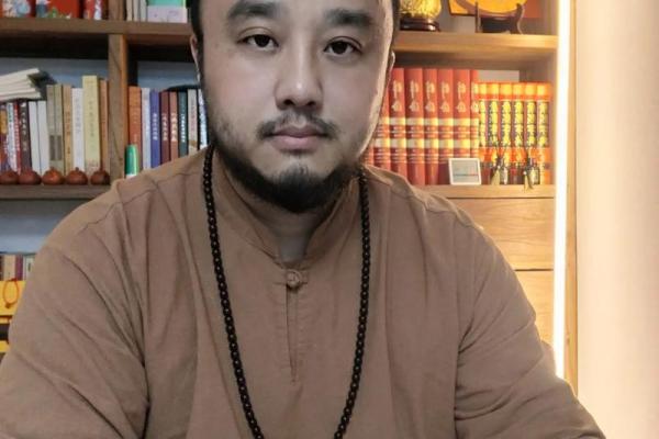 女命有正官,独具魅力与智慧的命理解读 女命有正官,独具魅力与智慧的命理解读