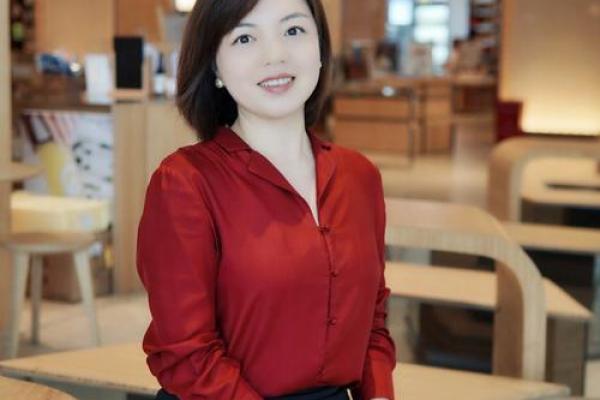 金命命硬的女人：探索坚韧与智慧的内涵