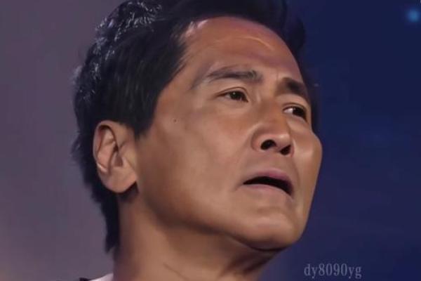 深情的旋律：从《半条命》中感受人生的无奈与坚持