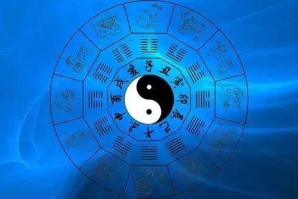 松柏木命：坚韧与长寿的象征，探索男命的独特命理魅力