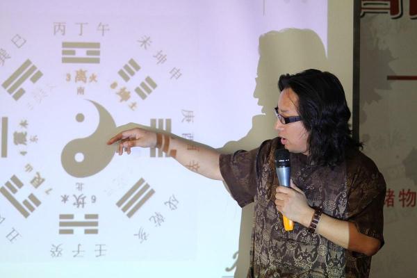 三命通会：探寻女性命理的奥秘与人生智慧