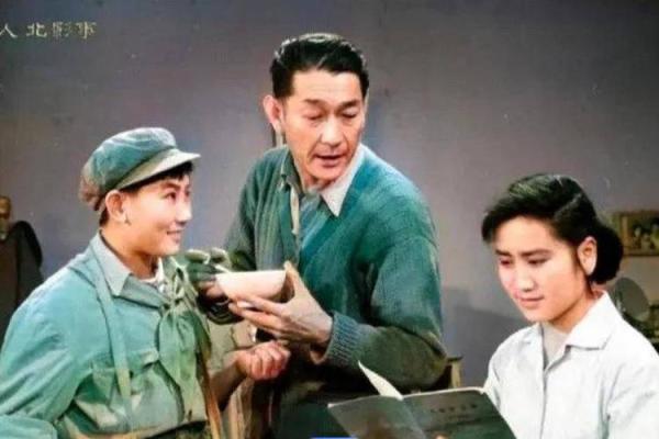 探索命理：揭密2两1钱女命的独特人生轨迹与命运走势