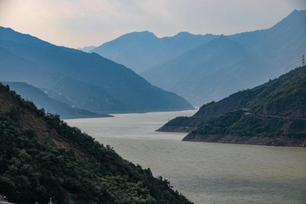 1973年：岁月如歌，命运交响的旅程