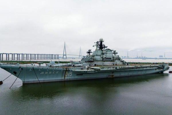 探秘1996年8月16日的命运:揭秘你的性格与未来 探秘1996年8月16日的命运:揭秘你的性格与未来