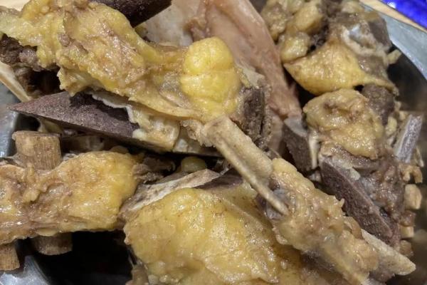 探索骨重4.4两的男性命理特征与人生影响 探索骨重4.4两的男性命理特征与人生影响