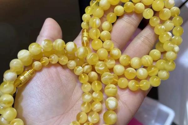 白蜡金命的首饰搭配秘籍，助你展现独特魅力！