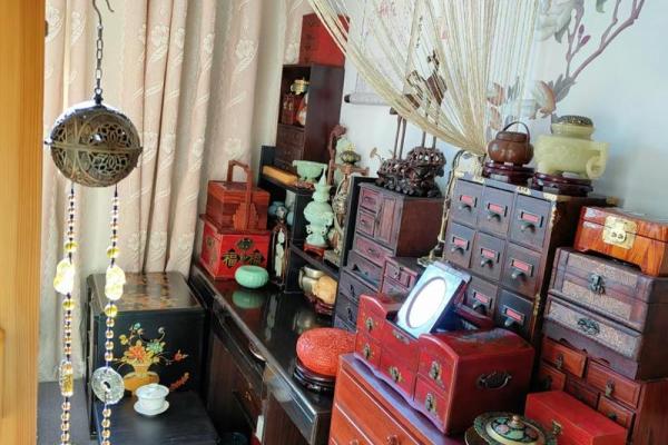 金命客厅东墙的最佳装饰：提升运势与和谐气场的完美选择