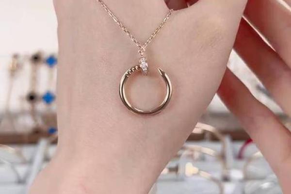 海底金命的神秘魅力：最适合佩戴的饰品与推荐