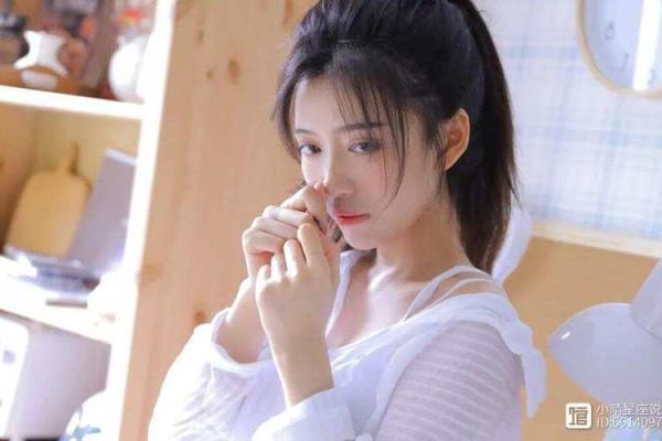 属鸡者正月十二命运解析：改变人生的关键时刻！