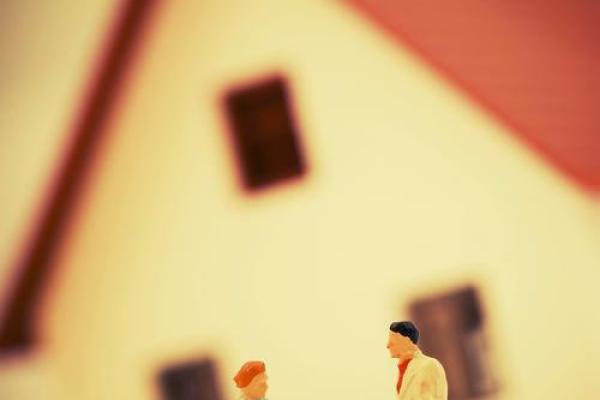 1990年8月：命运的转折点与生活的启示