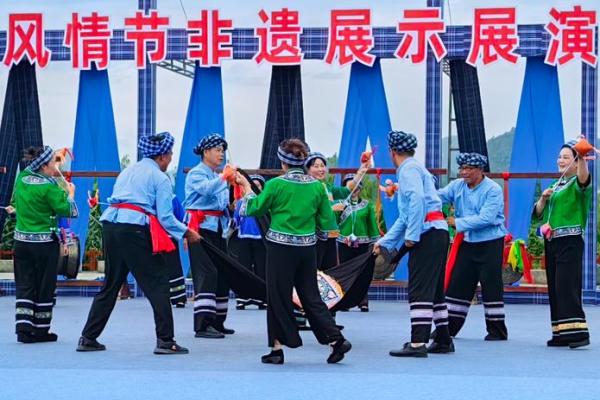 一九八四出生者的命运与性格解析：揭秘农历命理的深刻内涵