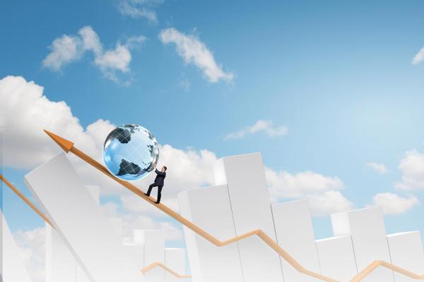 1970年火命人：灵魂燃烧的岁月与成就之路